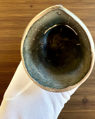 Mini coif de cavaler „Guardian” din alamă – realizat manual, 12 cm, posibilitate de personalizare cu gravură pentru cadou