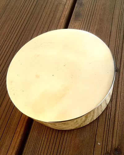 Busolă solară Voyager 7cm – ceas solar din alamă cu busolă, personalizare cu gravură pentru cadou