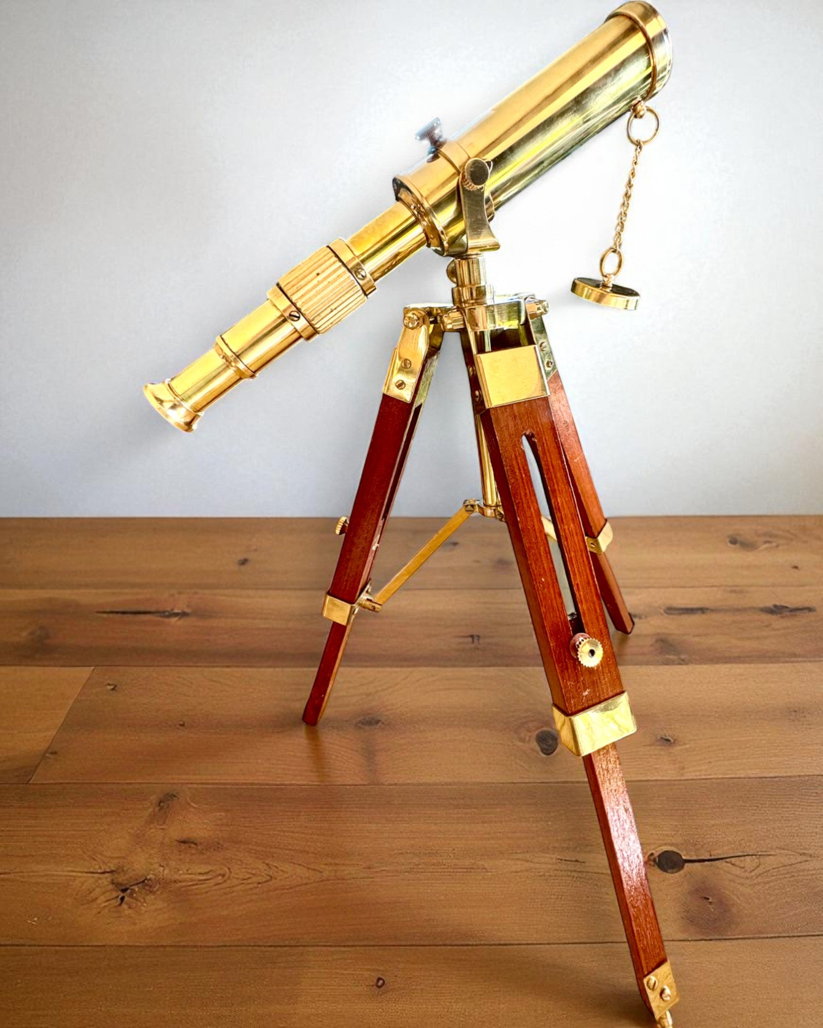 Lunetă Celestial pe suport de lemn 41 cm, posibilitate de personalizare cu gravură cadou