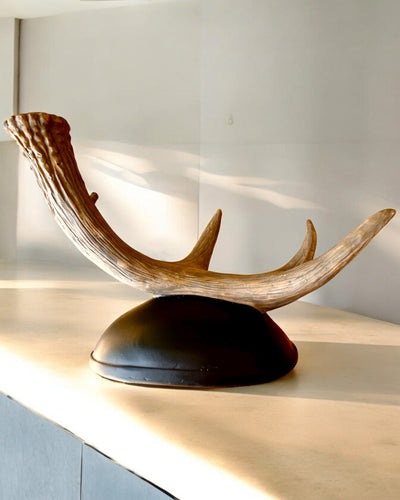 Suport de Vin "Cerb" cu Coarne cu Opțiune de Gravare pentru cadou