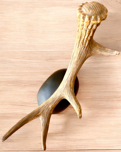 Suport de Vin "Cerb" cu Coarne cu Opțiune de Gravare pentru cadou