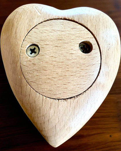 Drewniane serce, 9 cm szkatułka na Sekretne Uczucie, możliwość personalizacji grawerem na prezent