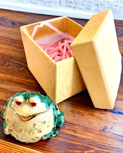 Cutie decorativă elegantă „Żabi Skarb” pentru cadou personalizat, cu opțiune de gravare