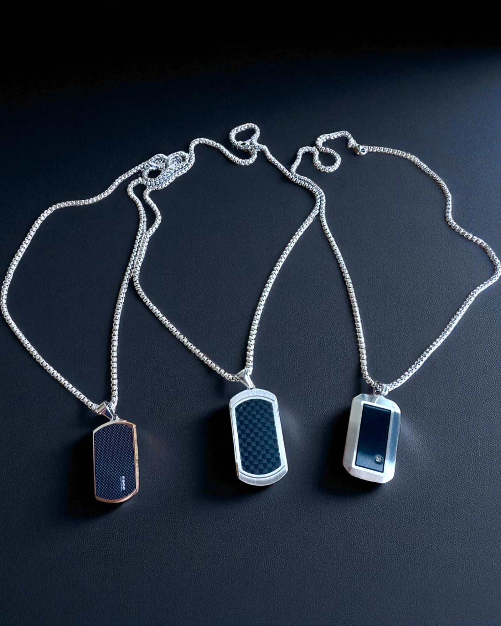 Colier bărbătesc Dog Tag „SteelVision” – oțel inoxidabil, 15 variante, personalizare cu gravură