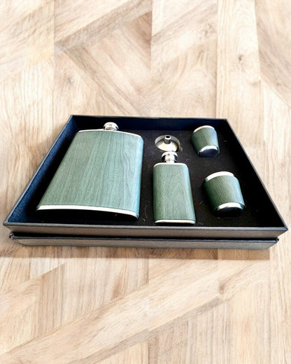 Set de ploscuțe cu pahare „Forest Spirit”, personalizare cadou cu gravură