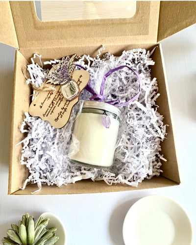 Lumânare din soia pentru intenții Ametist – liniște, armonie și purificare, 250 ml, posibilitate de personalizare pentru cadou