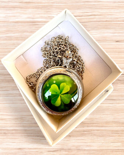 Ceas de buzunar "CloverTime" cu motiv de trifoi cu patru foi, posibilitate de personalizare cu gravură pentru cadou