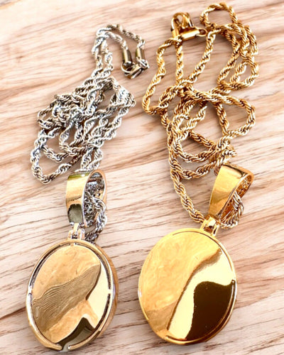 Colier cu Pandantiv Busolă în Stil Glamour cu Zirconii pentru Femei și Bărbați - 2 variante la alegere, personalizare cu gravură pentru cadou