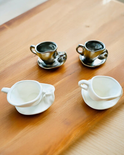 Set de 2 Căni Ceramice Elegante „Maska” – Posibilitate de personalizare cu gravură pentru cadou