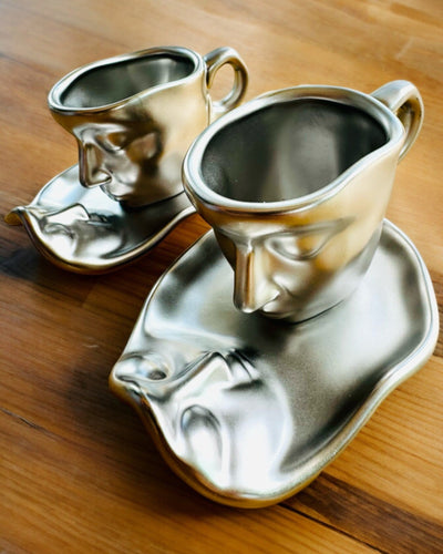 Set de 2 Căni Ceramice Elegante „Maska” – Posibilitate de personalizare cu gravură pentru cadou