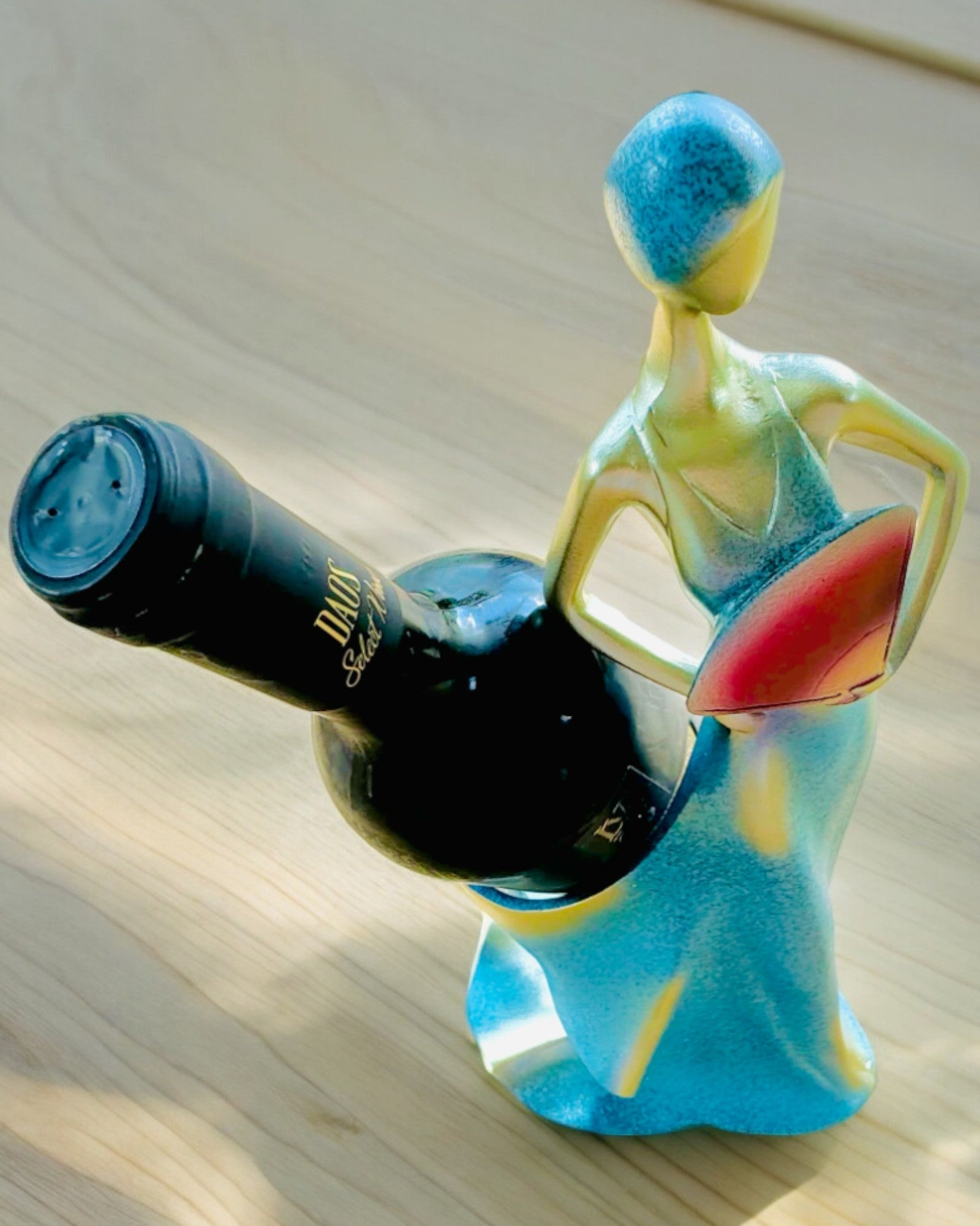 Suport Elegant pentru Sticlă - Statuia Doamnei - personalizare cu gravură, 2 variante la alegere