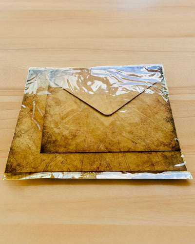 Set Cadou - Pană de Gâscă Bordo-Violet „Eleganță Steampunk” cu Posibilitate de Gravare, pentru cadou