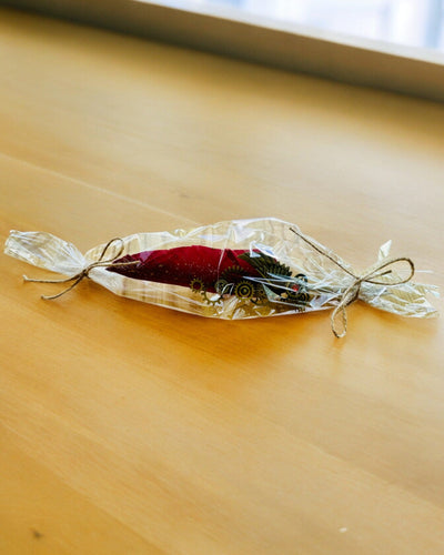 Set Cadou - Pană de Gâscă Bordo-Violet „Eleganță Steampunk” cu Posibilitate de Gravare, pentru cadou