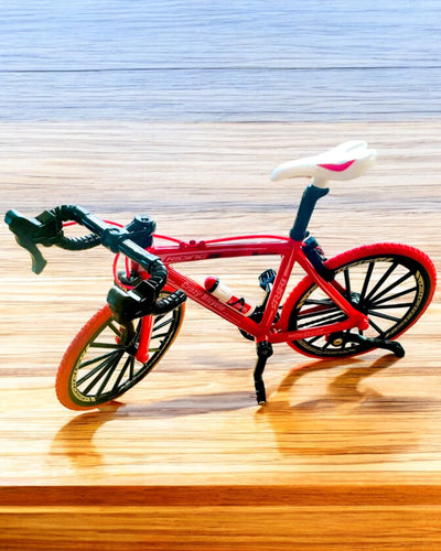 Model Miniatural Metalic Bicicletă Roșie "SpeedMaster" personalizare cu gravură pentru cadou, 2 variante de culori