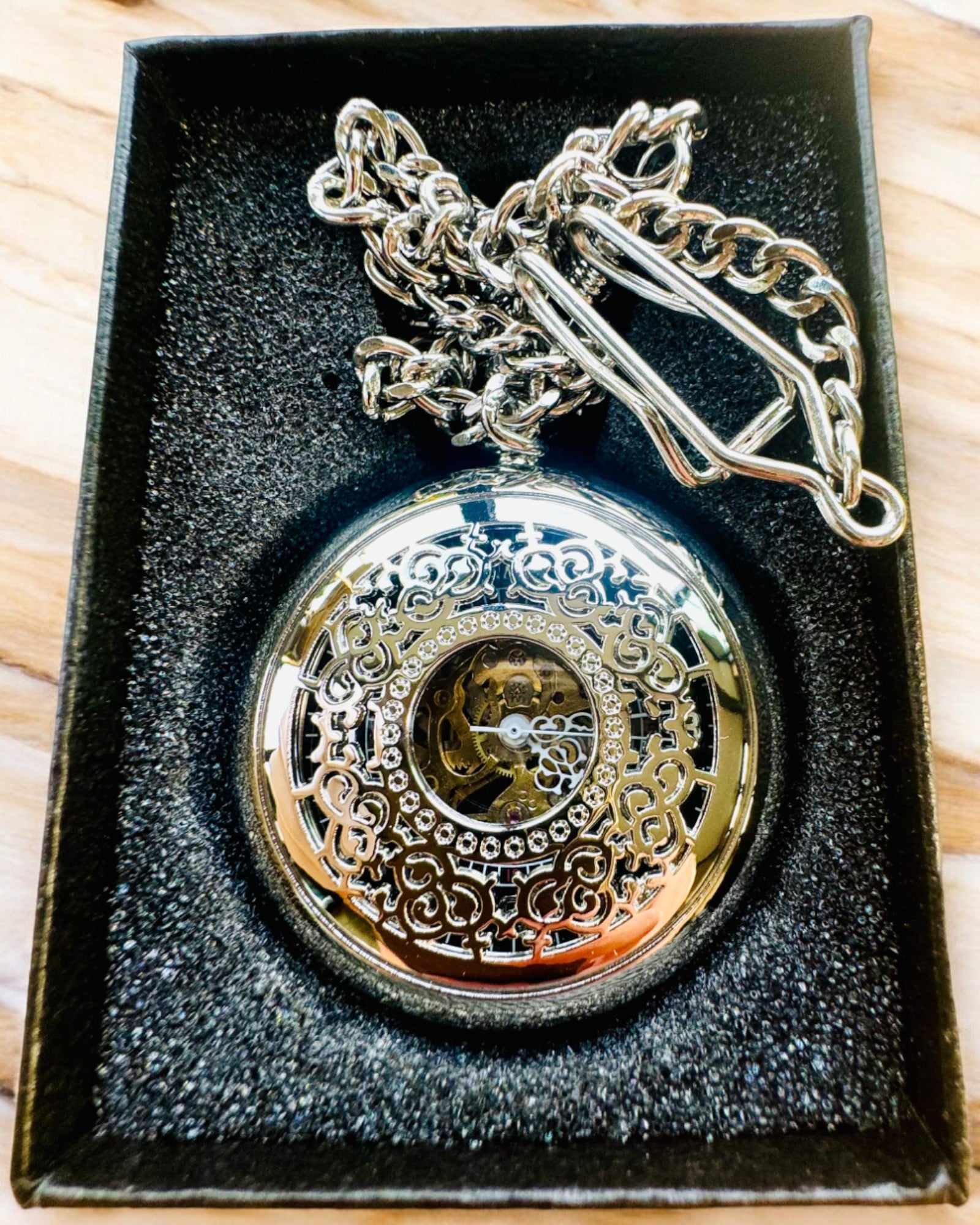 Ceas de buzunar „Eterna Elegancja”, cadou personalizat, gravură. Culoare argintie