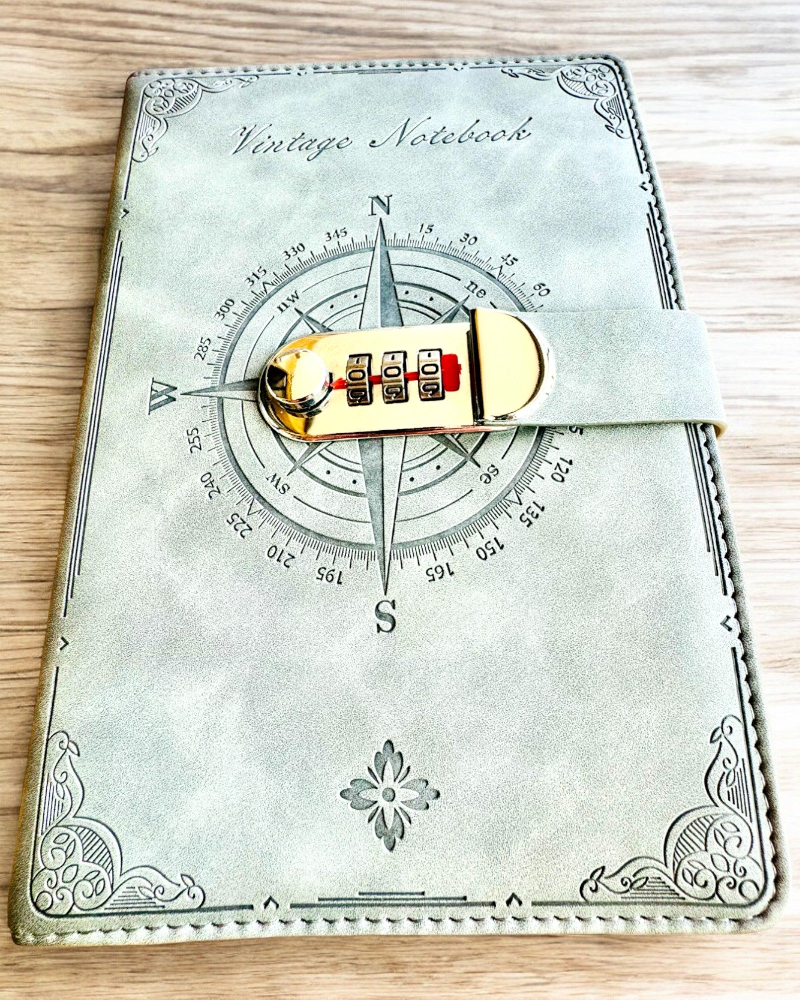 Notatnik Secret A5 Vintage cu blocare prin cod - Alege-ți Stilul, personalizare cu gravură pentru cadou