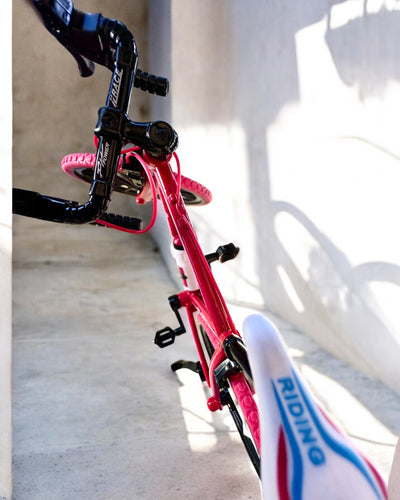 Model Miniatural Metalic Bicicletă Roșie "SpeedMaster" personalizare cu gravură pentru cadou, 2 variante de culori