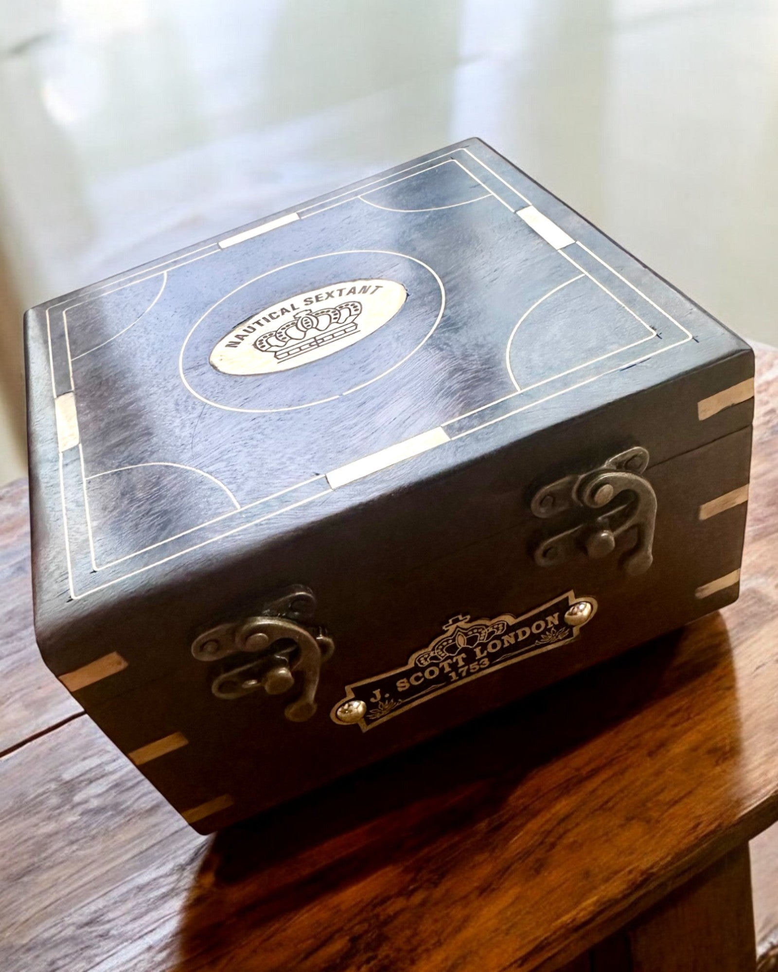 Cutie Mare din Lemn pentru Sextant sau Busolă Premium „Mariner's Legacy” cu Posibilitate de Gravare