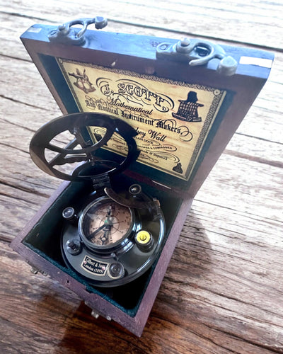 Cutie Mare din Lemn pentru Sextant sau Busolă Premium „Mariner's Legacy” cu Posibilitate de Gravare