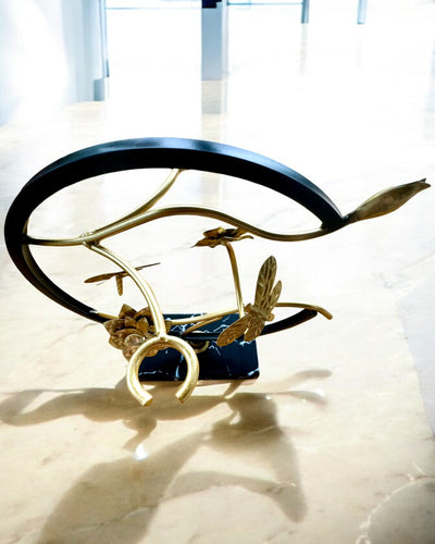 Suport „Elegancki Owad” - pentru sticlă de vin și pahare, înălțime 33 cm, posibilitate de personalizare cu gravură pentru cadou