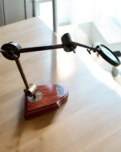 Lupă artizanală „Royal Magnifier” cu suport și mâner reglabil - posibilitate de personalizare cu gravură pentru cadou