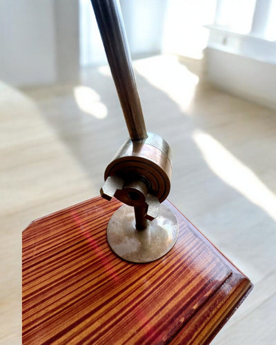 Lupă artizanală „Royal Magnifier” cu suport și mâner reglabil - posibilitate de personalizare cu gravură pentru cadou