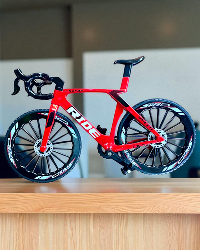 Mini Rower „Speedster” – model kolekcjonerski z opcją grawerowania, 2 warianty do wyboru