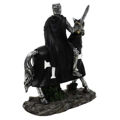 Figurină decorativă cavaler pe cal 22 cm, cu posibilitate de personalizare prin gravură - decorațiune elegantă din polirășină, cadou pentru iubitorii de istorie și Evul Mediu