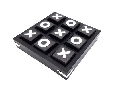 Joc X și 0 din lemn 13 x 13 cm, cu posibilitate de personalizare prin gravură