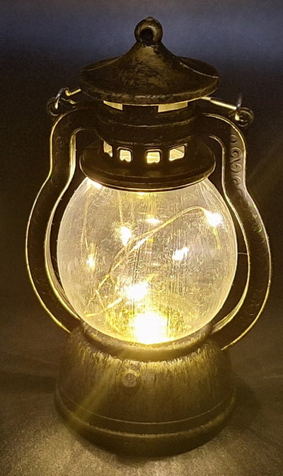 Lampă de veghe LED în formă de lampă cu petrol, cu posibilitate de personalizare prin gravură, ideală pentru cadou - înălțime 12,6 cm, lățime 5,8 cm, certificat CE
