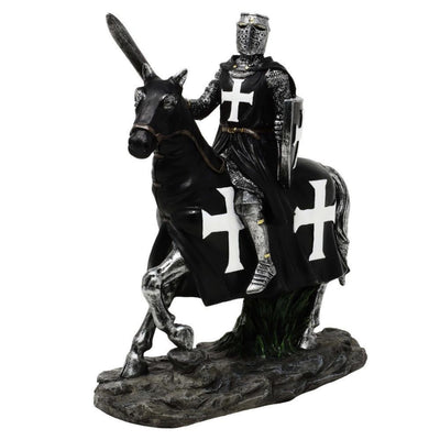 Figurină decorativă cavaler pe cal 22 cm, cu posibilitate de personalizare prin gravură - decorațiune elegantă din polirășină, cadou pentru iubitorii de istorie și Evul Mediu