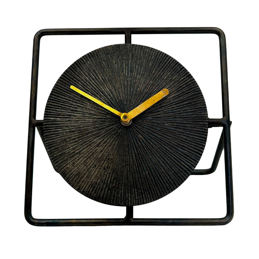 Ceas metalic rotund elegant 20 cm, negru-auriu, cu posibilitate de personalizare prin gravură
