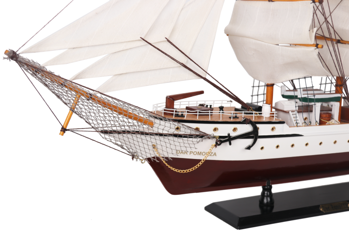 Model de velier Dar Pomorza 80cm, personalizabil prin gravură