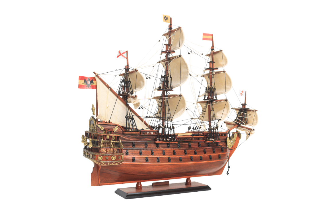 Model exclusiv al velierului San Felipe – SF4, posibilitate de personalizare prin gravură