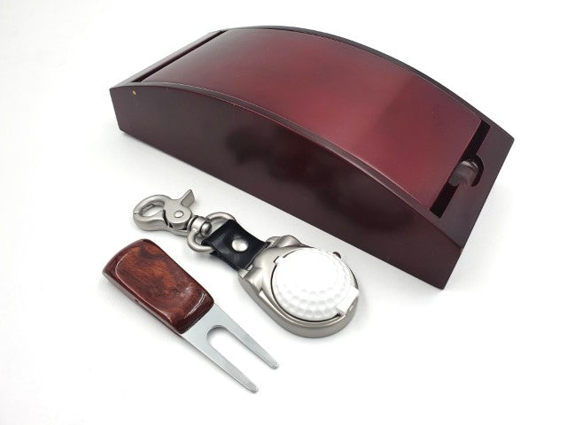 Set cadou din două piese pentru iubitorii de golf, personalizabil prin gravură
