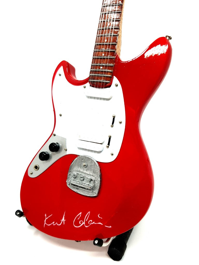 Mini chitară Kurt Cobain Nirvana MGT-0277, cu posibilitate de personalizare prin gravură
