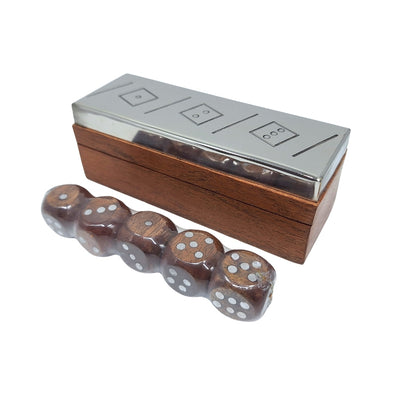 Joc de zaruri cu gravură personalizată în cutie din lemn cu capac metalic, ideal ca dar – G1117, 12.5x4.5x4.5 cm