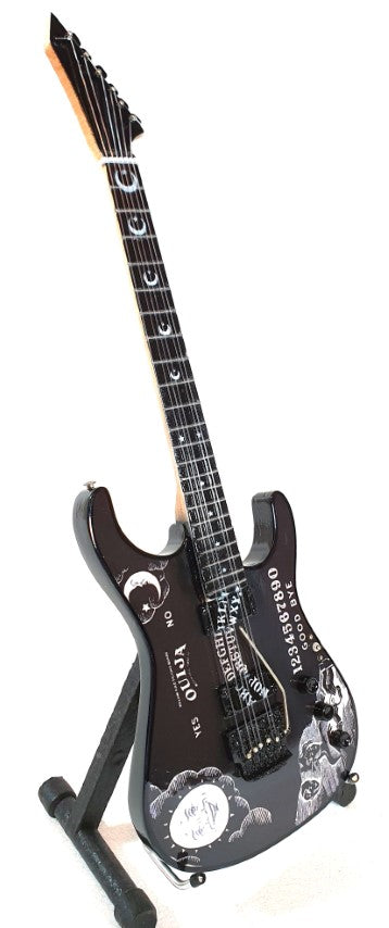 Mini chitară de colecție Metallica