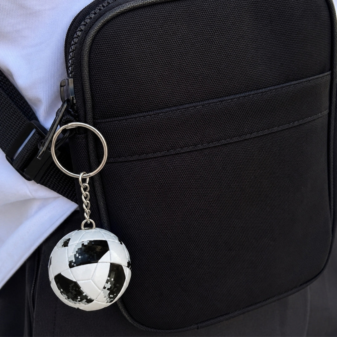 Breloc sportiv pentru chei fotbal cu gravură personalizată