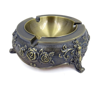 Elegancka Metalowa Popielniczka w Stylu Ludwikowskim z Możliwością Grawerunku