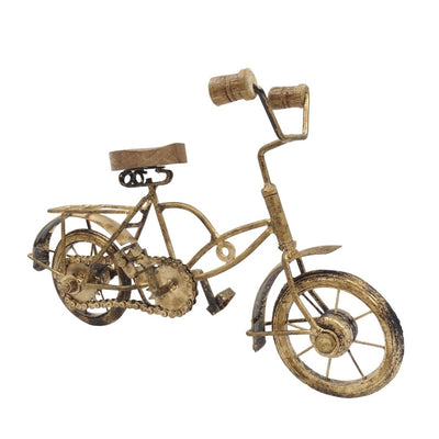 Figurină bicicletă veche cu gravură - decorațiune din metal și lemn cu dimensiunile 30 x 20 x 10 cm