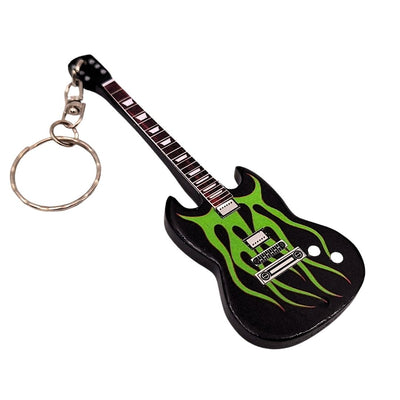 Breloc din lemn chitară Metallica Grynch, cu posibilitate de personalizare prin gravură - cadou ideal pentru fanii lui James Hetfield, realizat din mahon, culori: negru, verde, maro, dimensiuni 6 x 10 x 0,5 cm