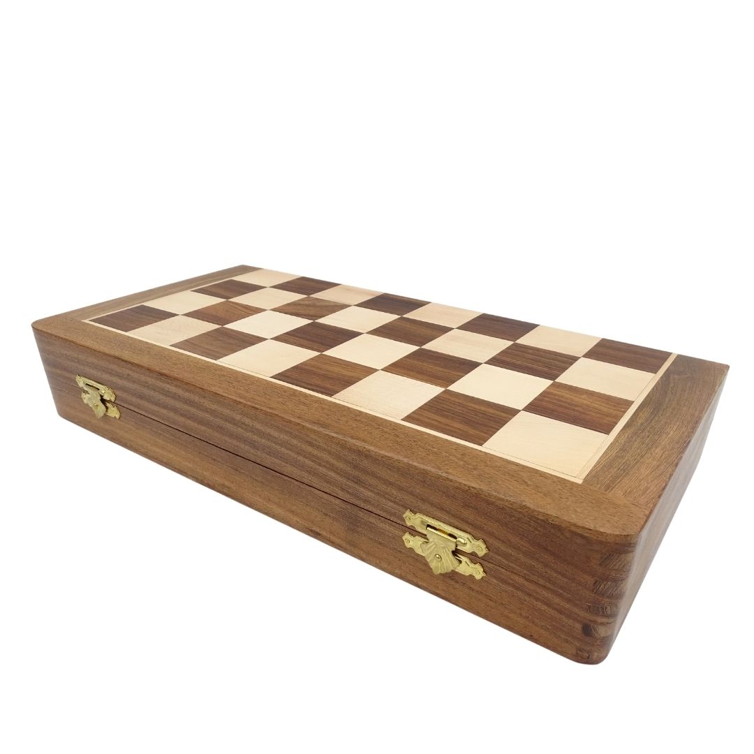Șah din lemn 40x40 cm cu gravură - tablă de șah pliabilă din palisandru indian, în culoare maro-bej