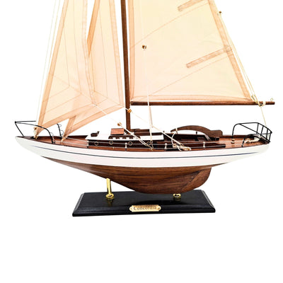 Model de iaht cu vele de 66 cm, cu posibilitate de personalizare prin gravură