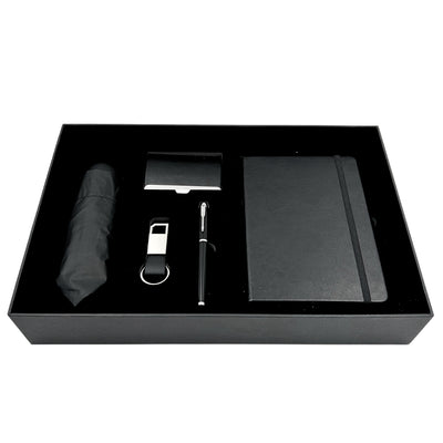 Set cadou elegant Classico cu personalizare - agendă A5 din piele, umbrelă, stilou, suport pentru cărți de vizită și breloc în cutie cadou estetică
