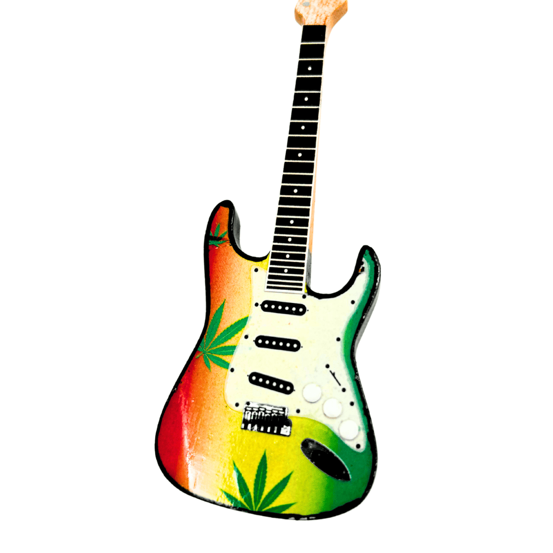 Breloc chitară Bob Marley Reggae, din mahon, cu posibilitate de personalizare prin gravură