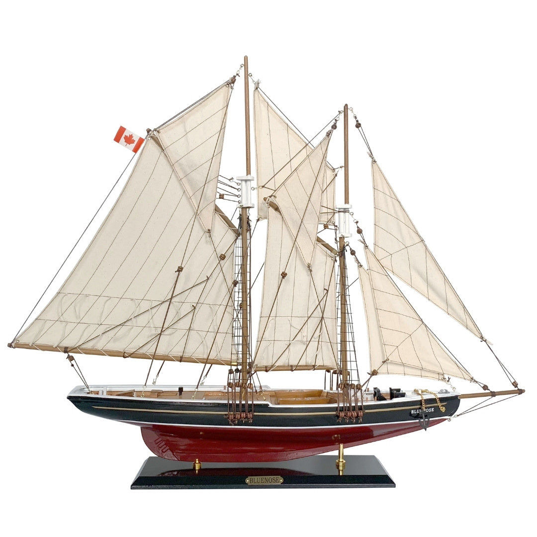 Model de velier Bluenose 80cm, cu posibilitate de personalizare prin gravură