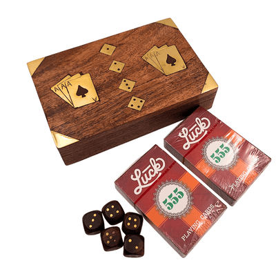 Set elegant de joc cu două pachete de cărți și zaruri în cutie din lemn cu ornamente din alamă - gravură personalizată
