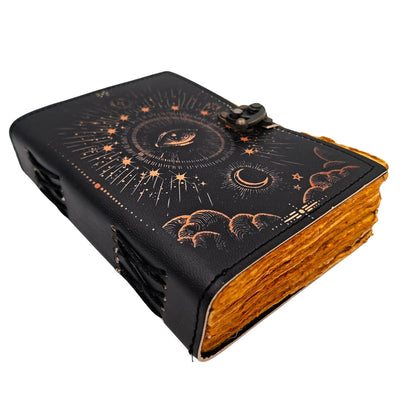 Jurnal Ochiul Cosmic cu gravură - jurnal retro din piele, cu 200 de pagini de hârtie galbenă și piele de capră