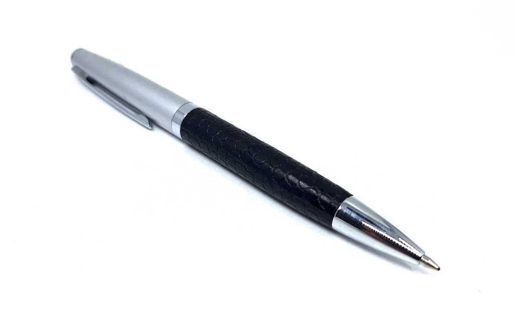 Pix metalic elegant DL1, cu posibilitate de personalizare prin gravură